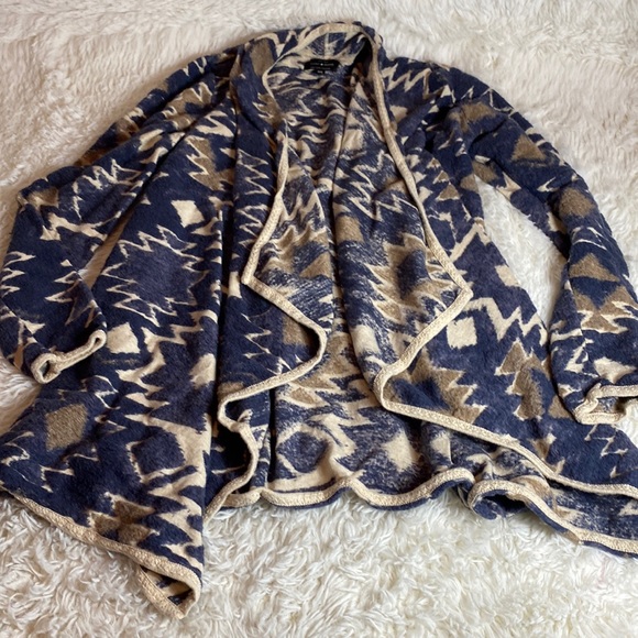 Lucky Brand Sweaters - Lucky Brand Aztec Navy Cream Cotton Cozy Open Front Waterfall Cardigan Sz. M